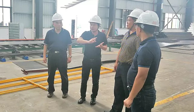 肇慶高新區(qū)黨工委關(guān)鍵副書記一行蒞臨鵬凱新工廠考察調(diào)研