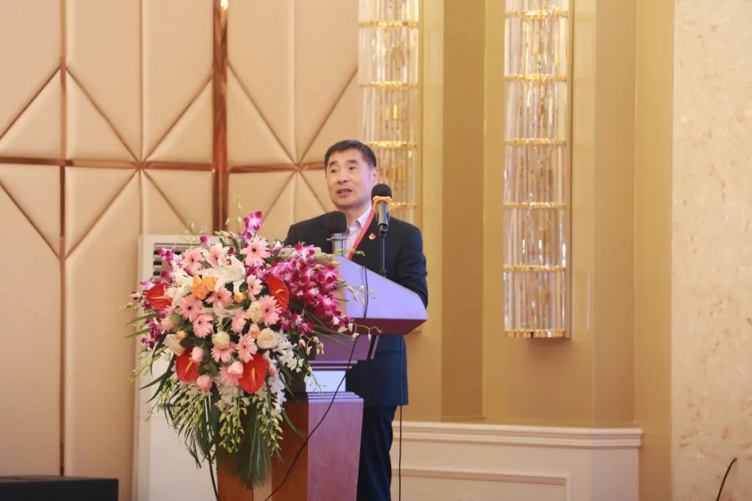 中國工程院院士、哈爾濱工業(yè)大學環(huán)境學院教授馬軍 發(fā)表演講