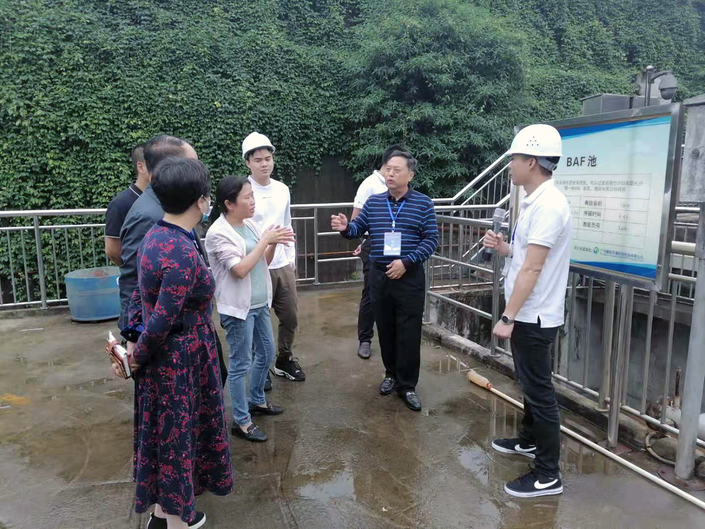 考察組一行高度認可裝配式污水廠