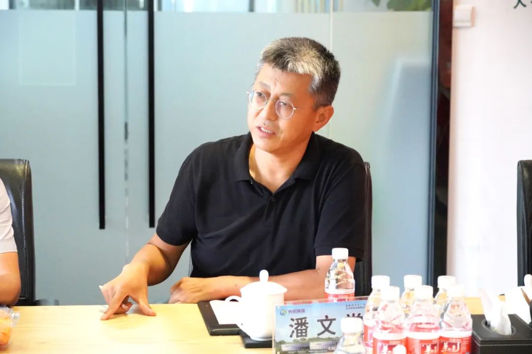 鵬凱環(huán)境戰(zhàn)略委員會主席潘文堂介紹公司發(fā)展戰(zhàn)略規(guī)劃