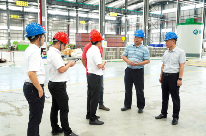 肇慶市人大常委會副主任關鍵考察鵬凱環境